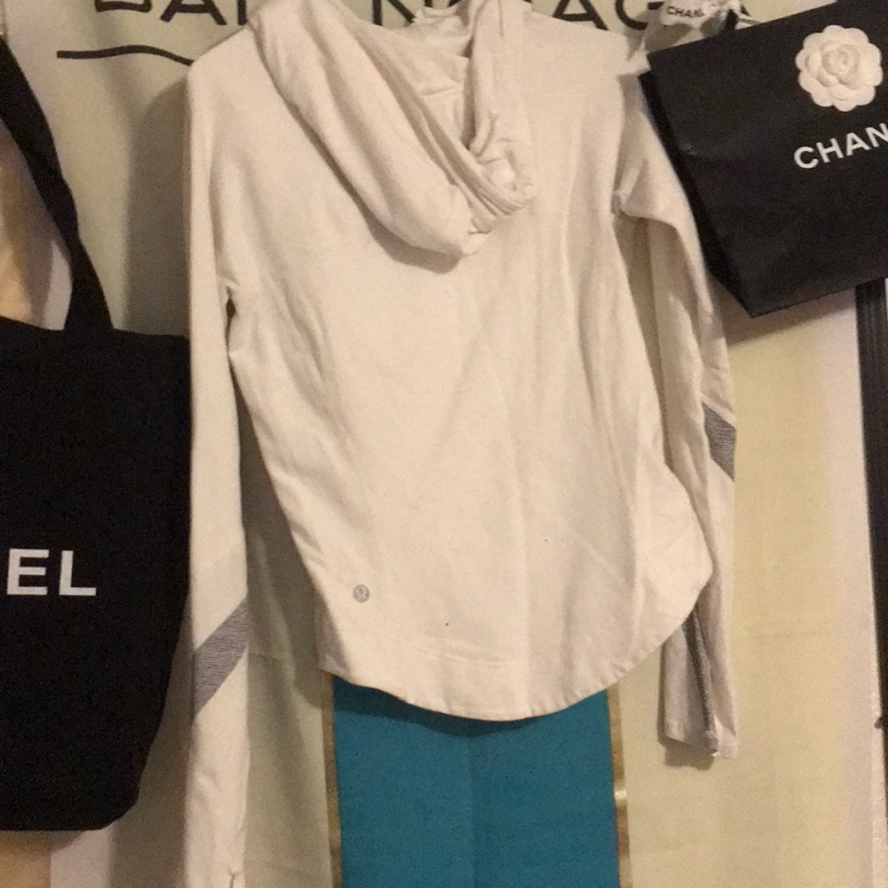 Lululemon pony tail full zip - Picture 4 of 6